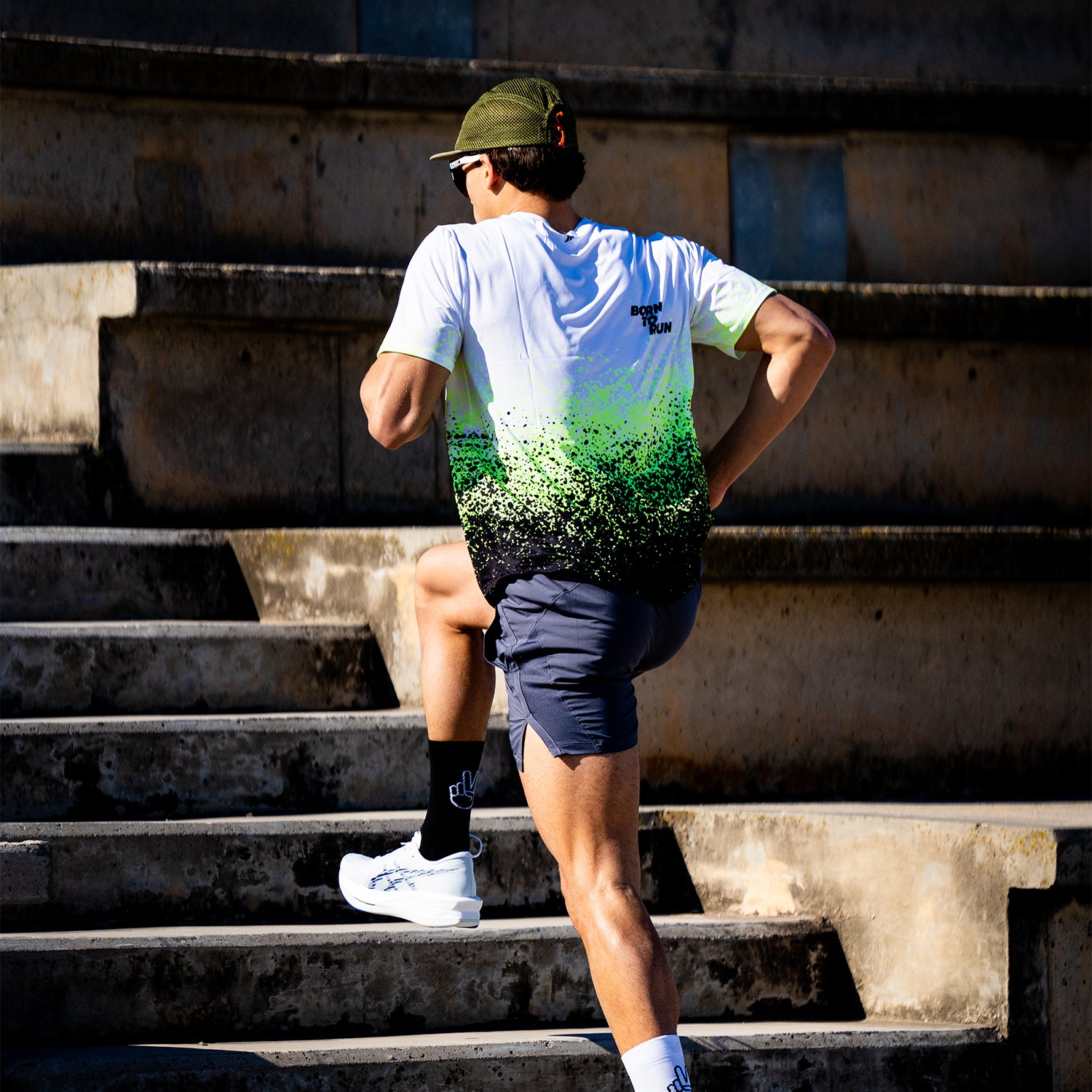 BORN TO RUN - CAMISETA TÉCNICA HOMBRE