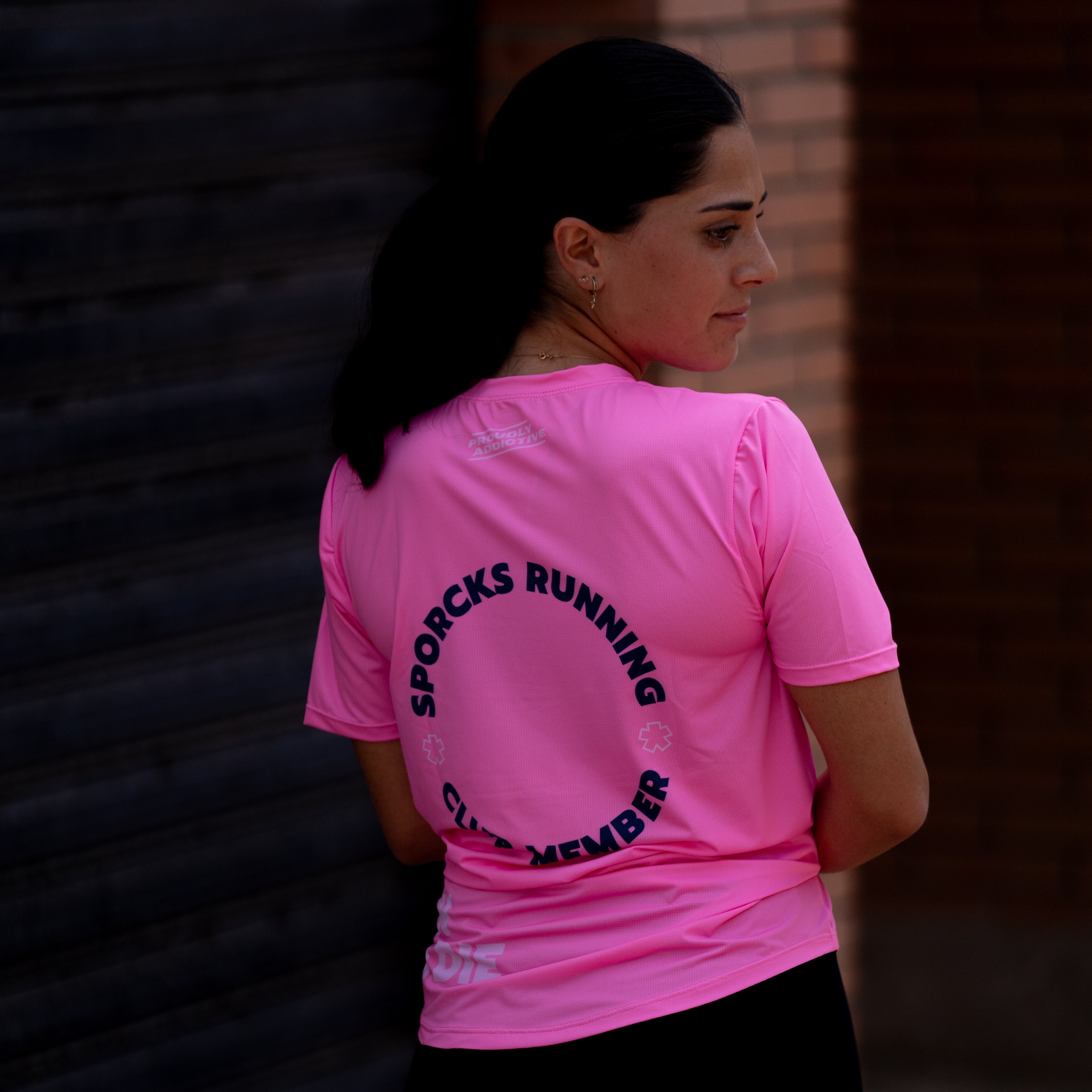 RUN OR DIE PINK - UNISEX-FUNKTIONSSHIRT