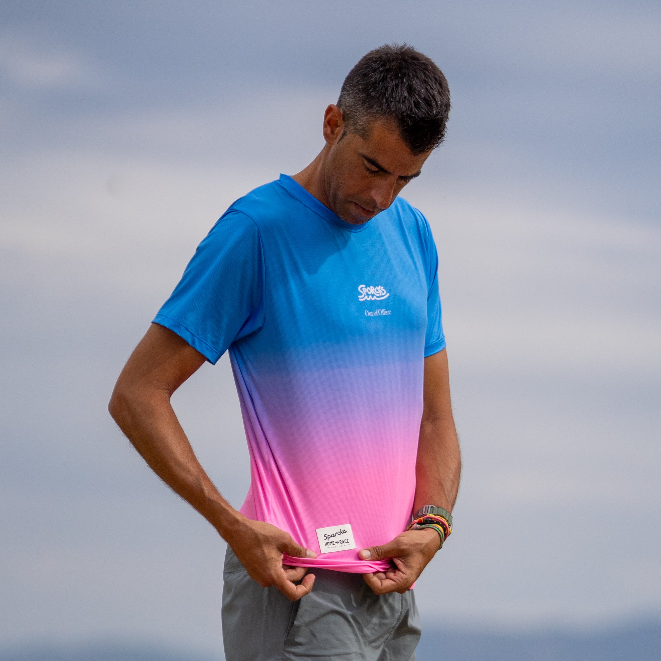 ON VACATION - CAMISETTE TECHNIQUE UNISEXE