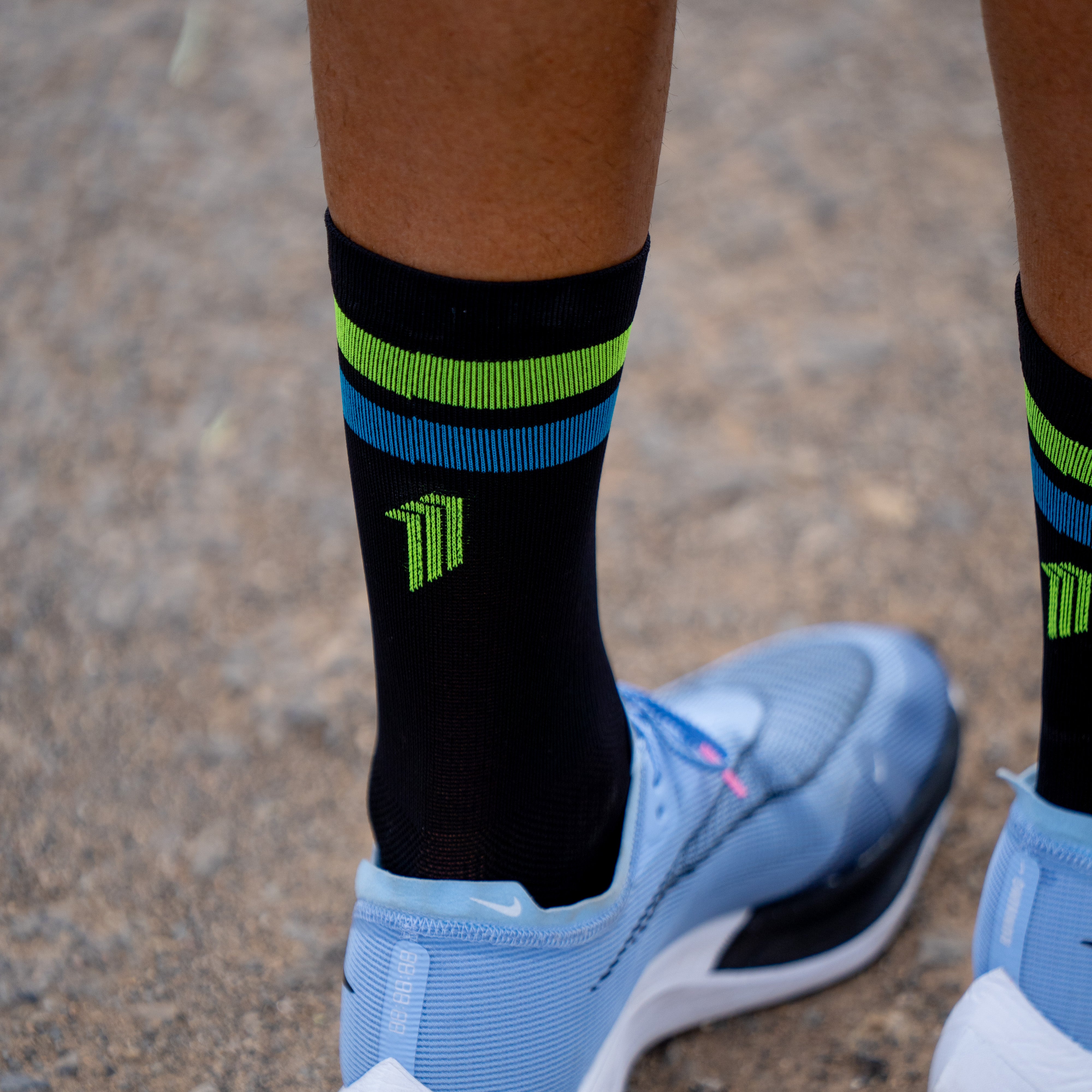 PRO BLACK BLUE - RUN ULTRALIGHT SOCKS