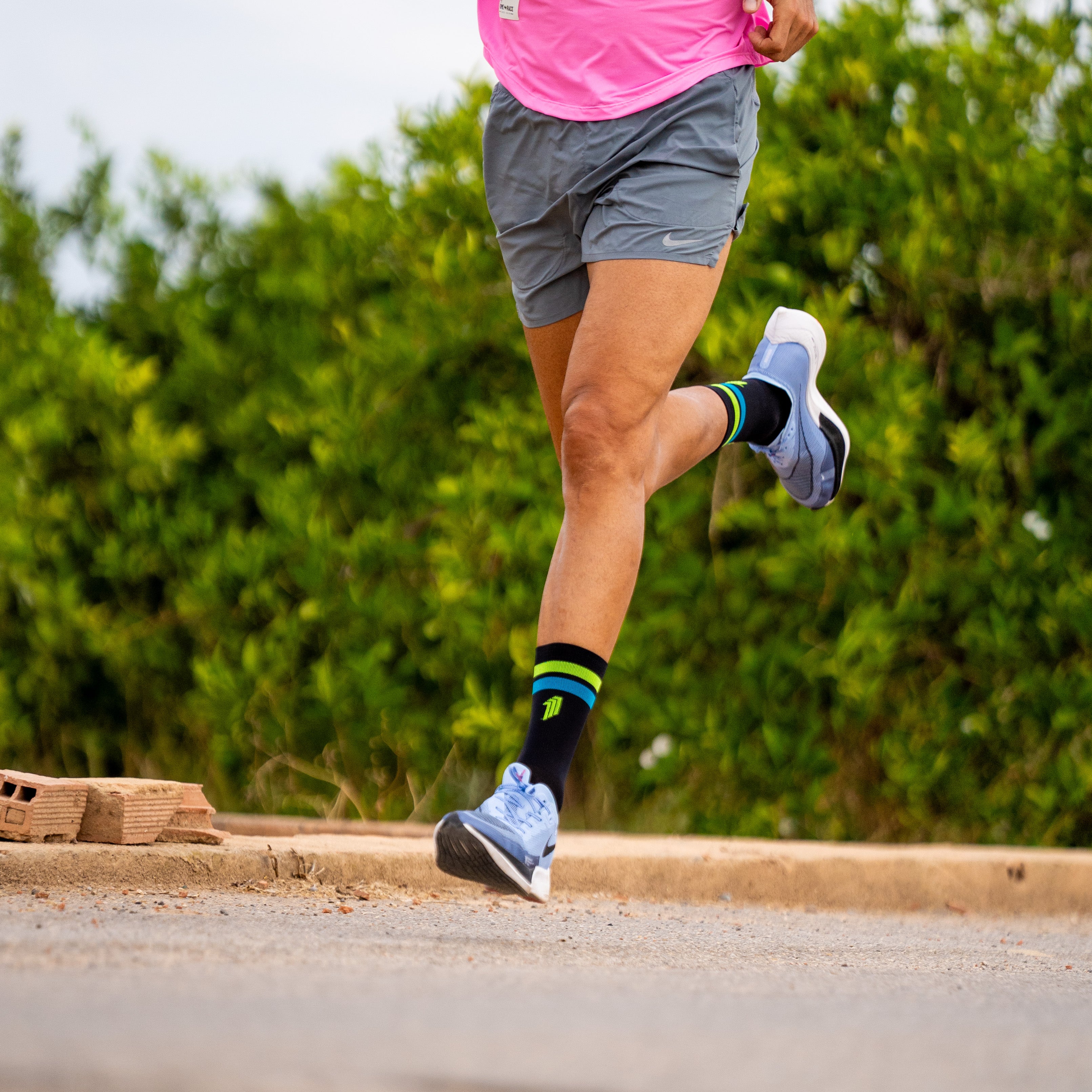 PRO BLACK BLUE - RUN ULTRALIGHT SOCKS