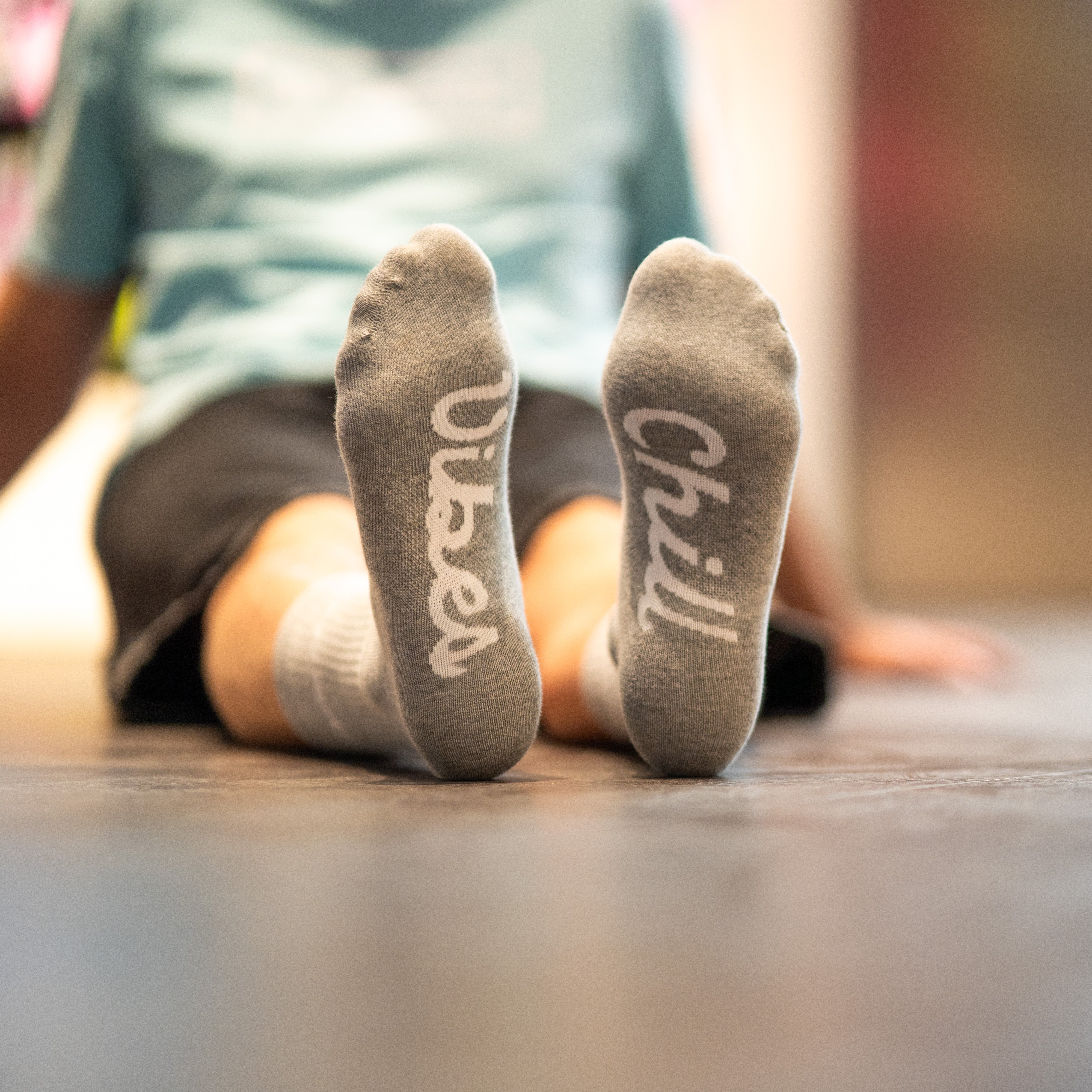 CHILL VIBES GREY - CALCETÍN STREET