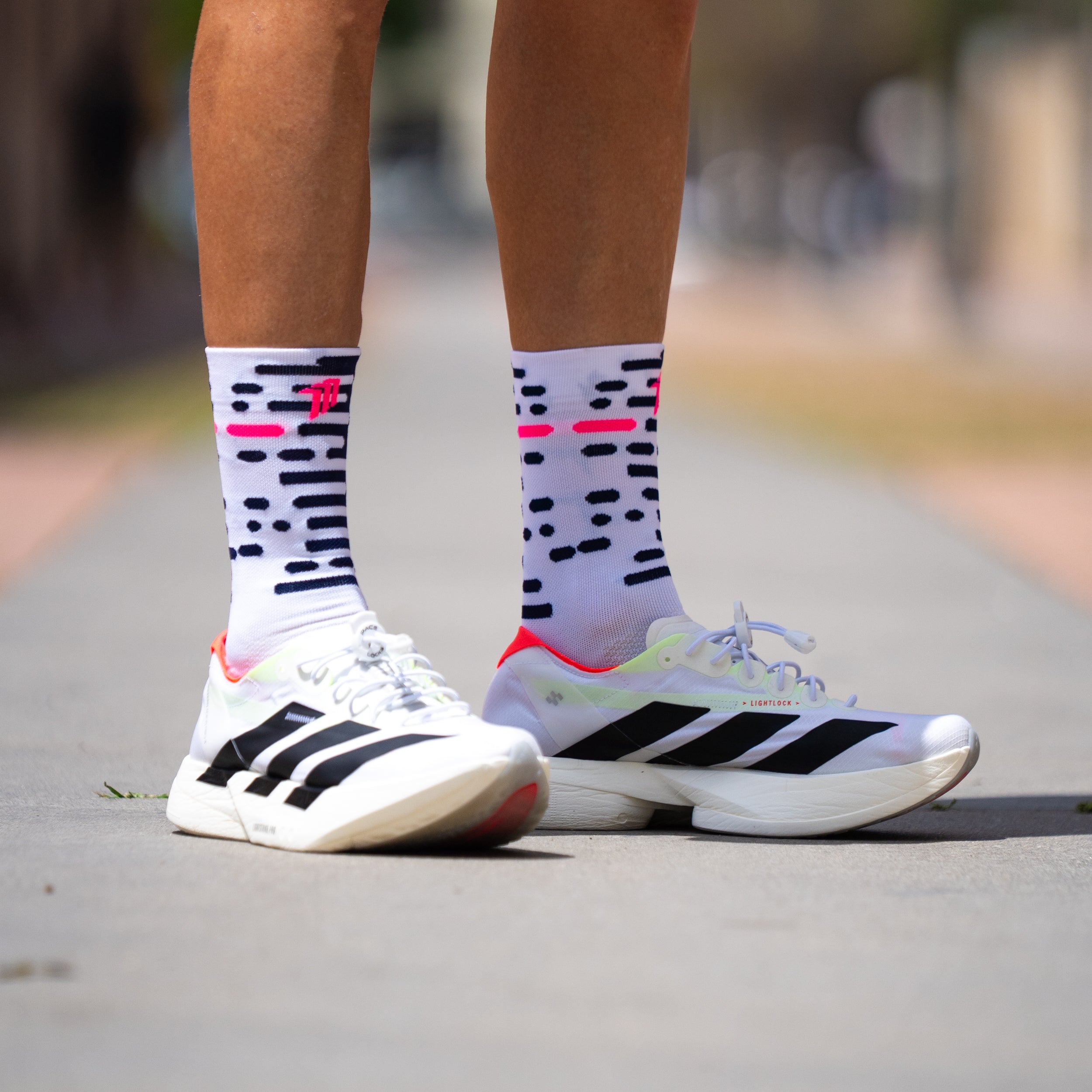 RHYTHM WHITE - RUNNING SOCKS