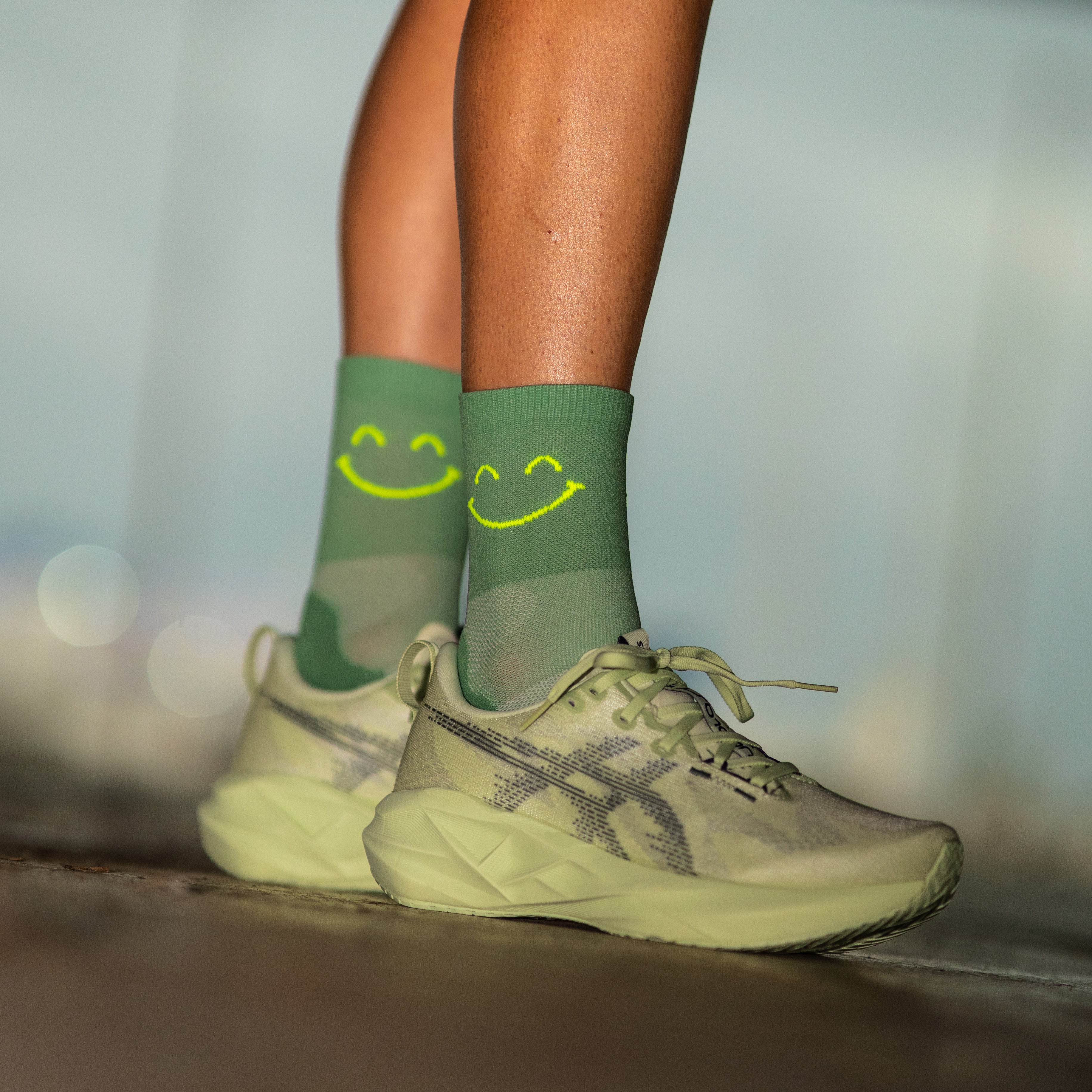 HAPPY MODE GREEN - RUN ULTRALIGHT SOCKS