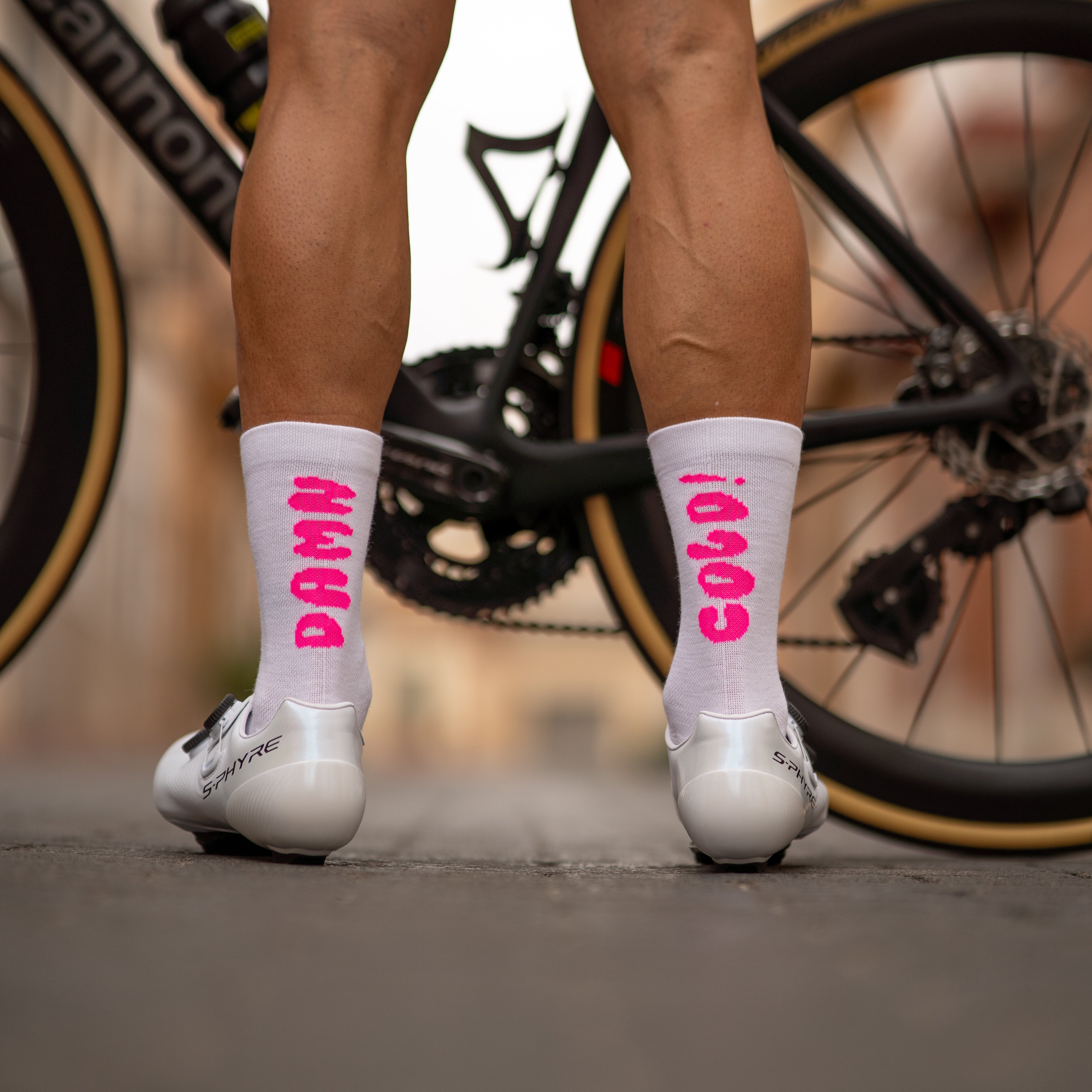 DAMN COLD WHITE - MERINO WOOL CYCLING SOCKS