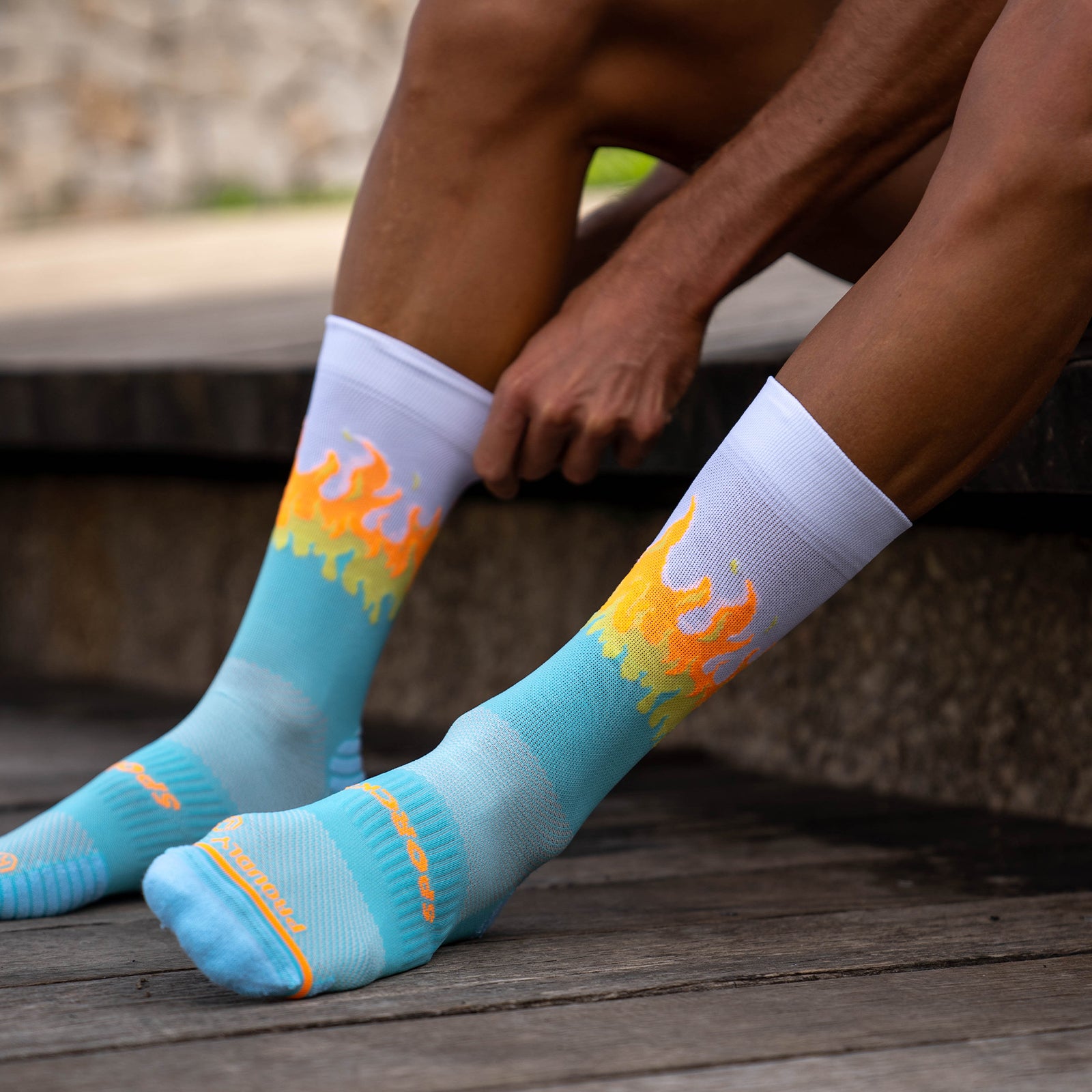 HOT BLUE - RUNNING SOCKS