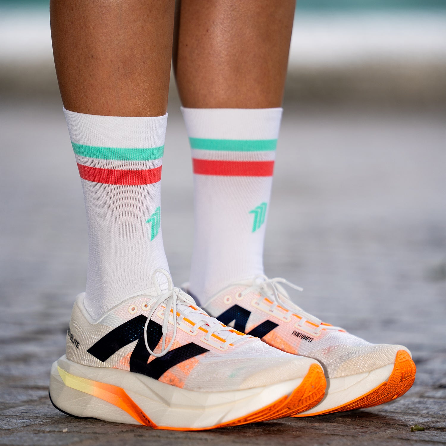 PRO WHITE GREEN - CALCETÍN RUNNING