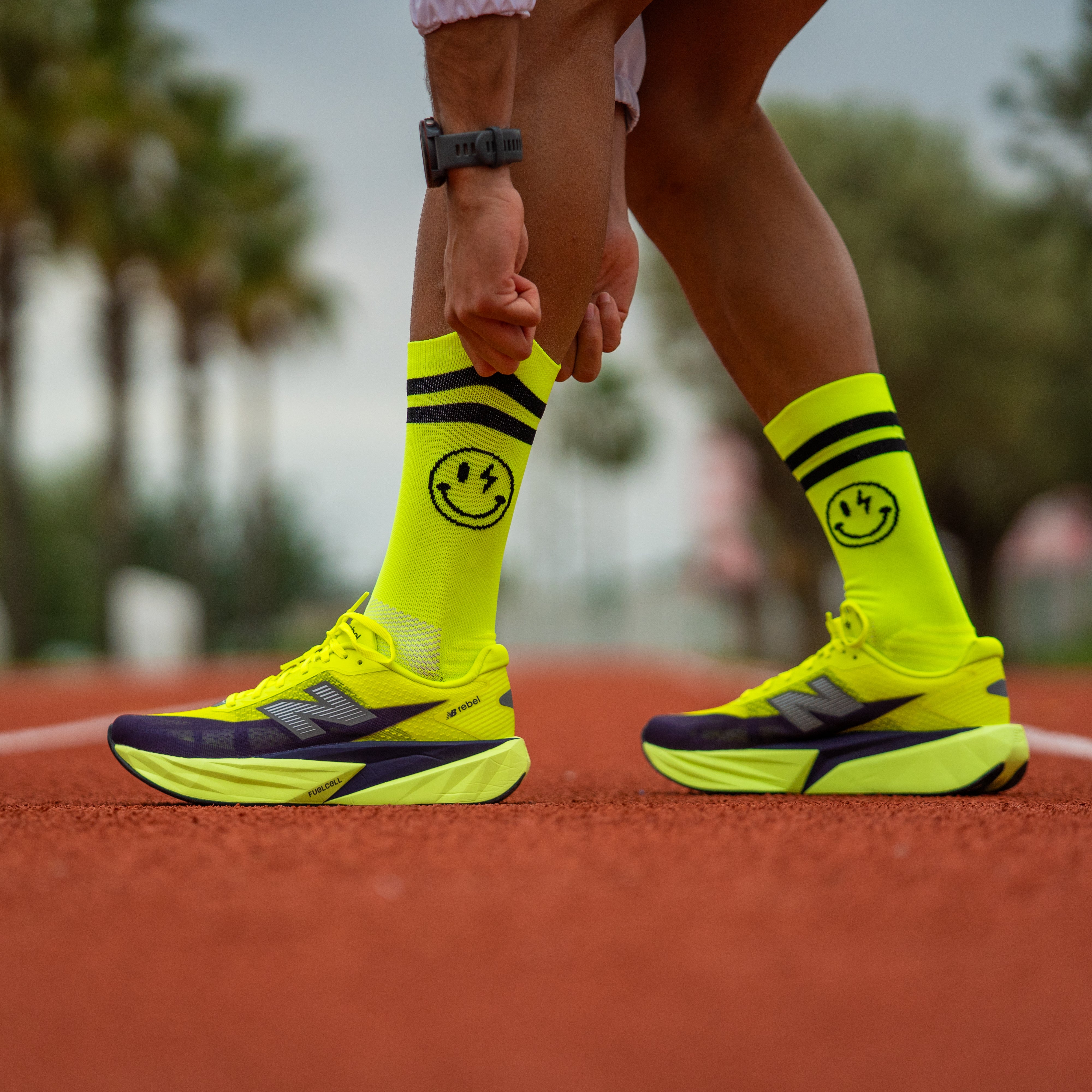 ELECTRIFIED YELLOW - CALCETÍN RUNNING