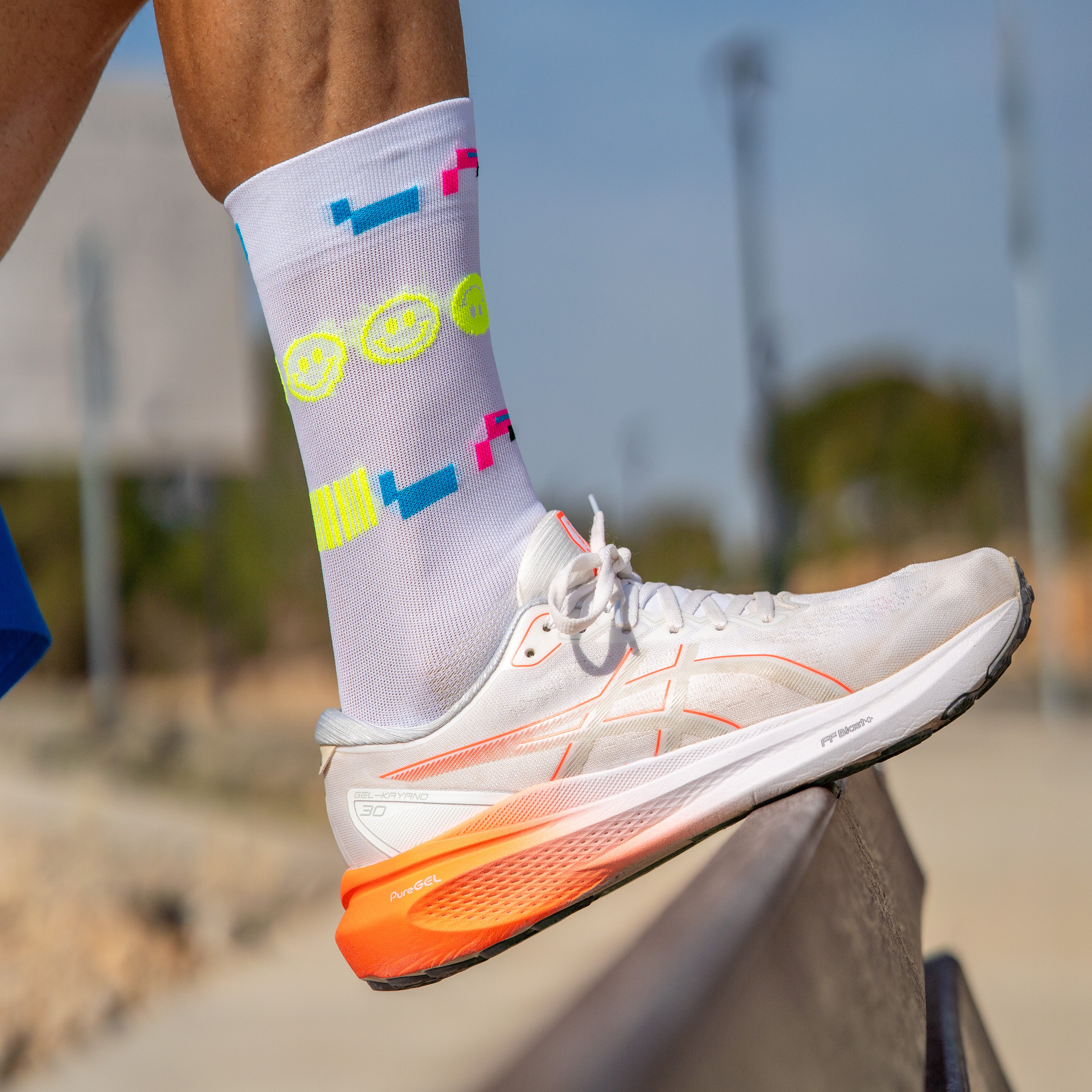 80´S NIGHT WHITE - RUNNING SOCKS