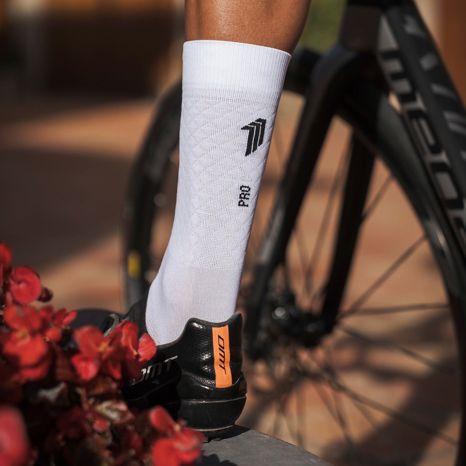 PRO ELITE WHITE - PRO CYCLING SOCKS